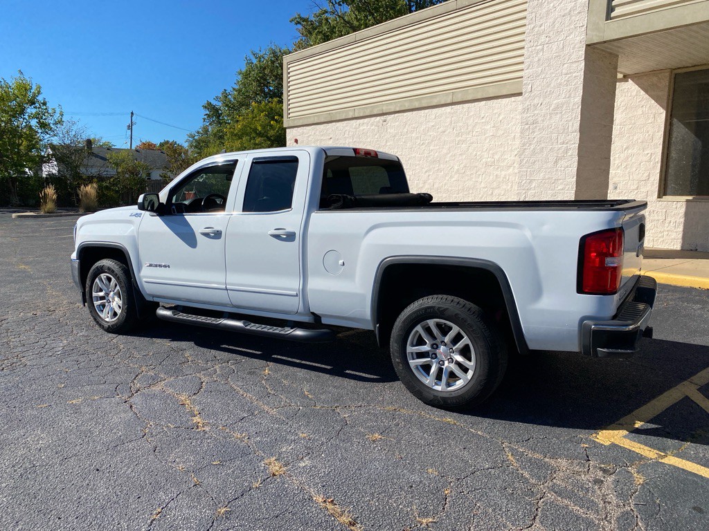 2017 GMC Sierra Image 3