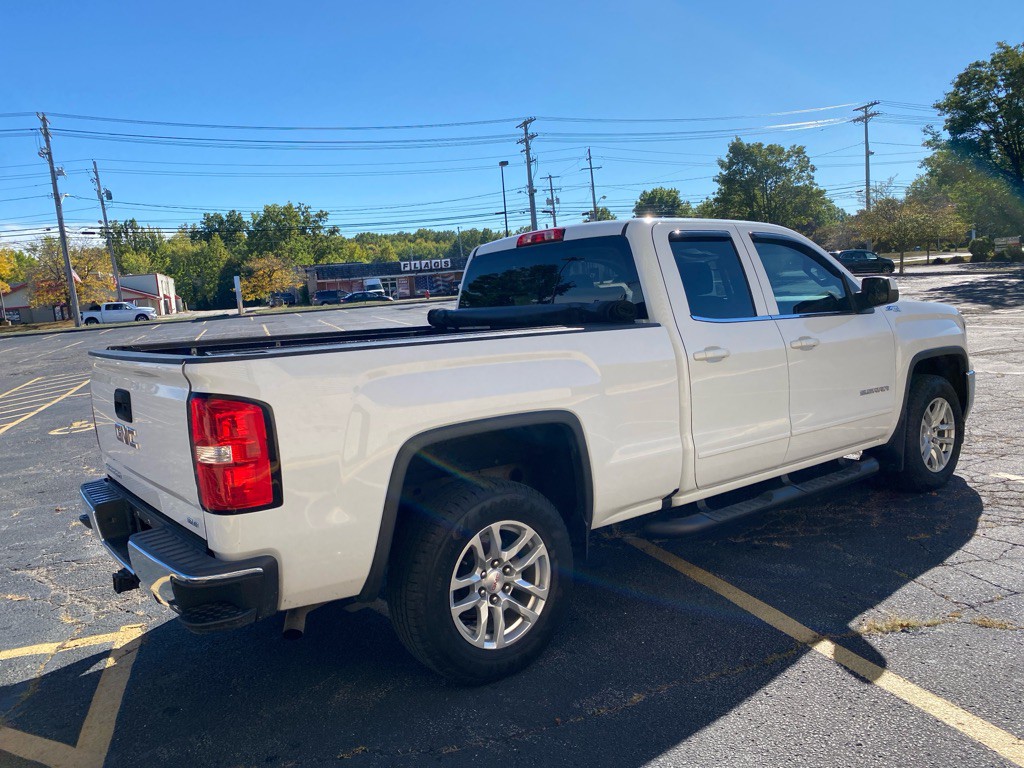 2017 GMC Sierra Image 5