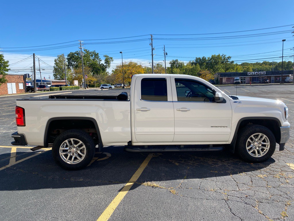 2017 GMC Sierra Image 6