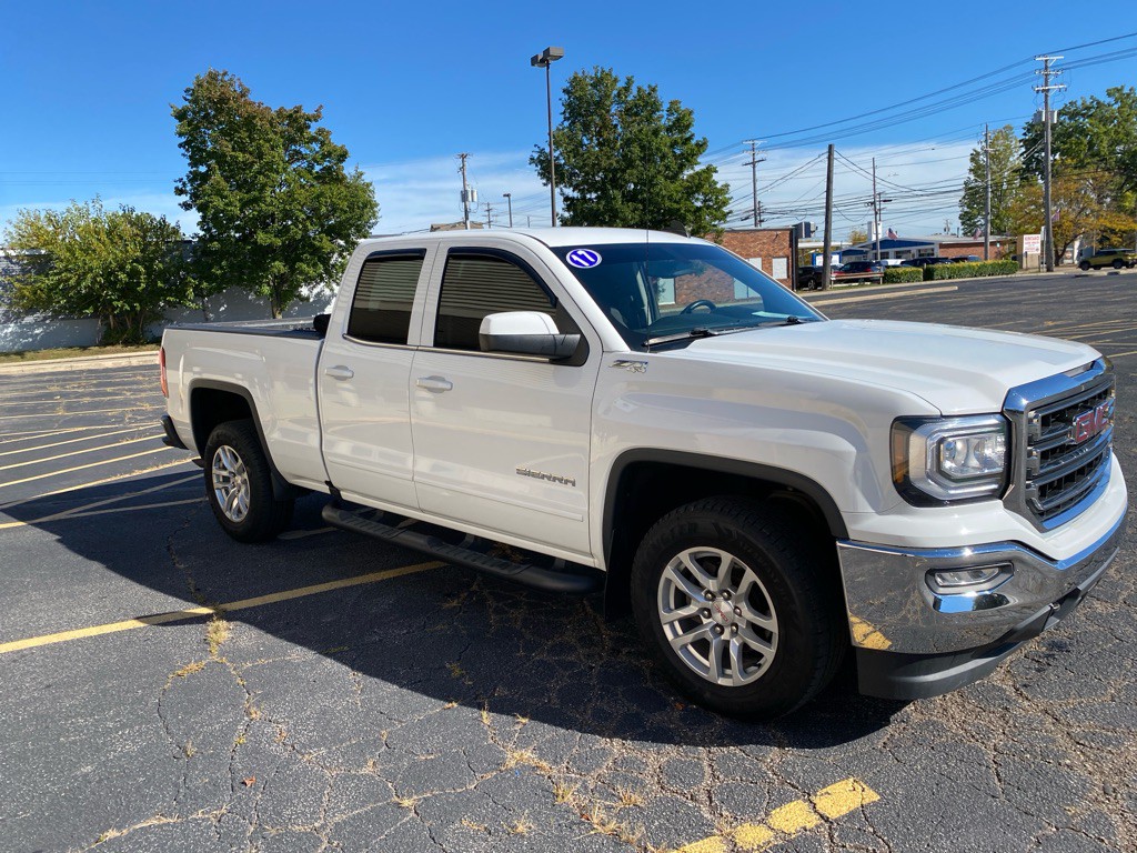 2017 GMC Sierra Image 7