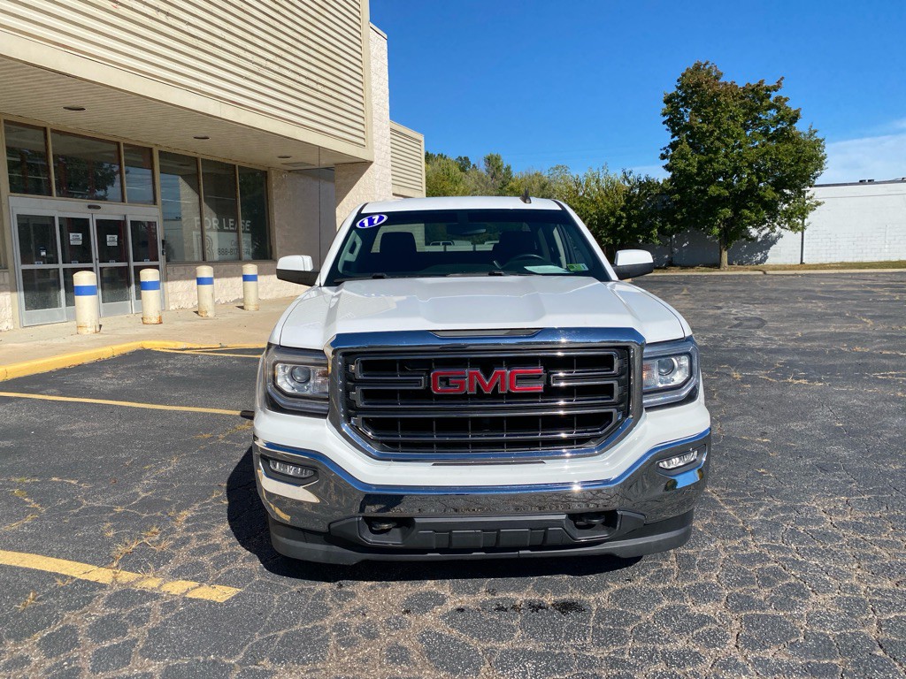 2017 GMC Sierra Image 8