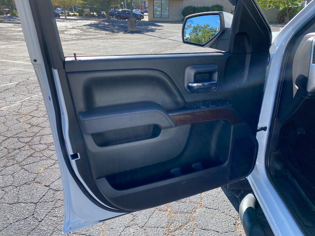2017 GMC Sierra Image 10