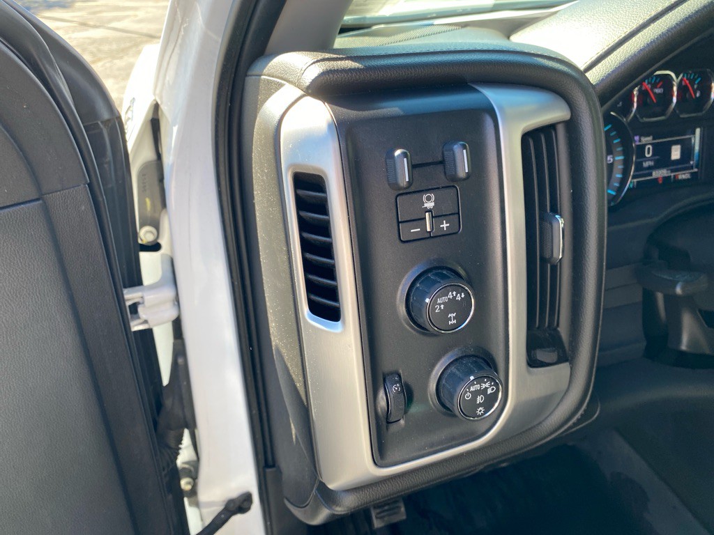 2017 GMC Sierra Image 11