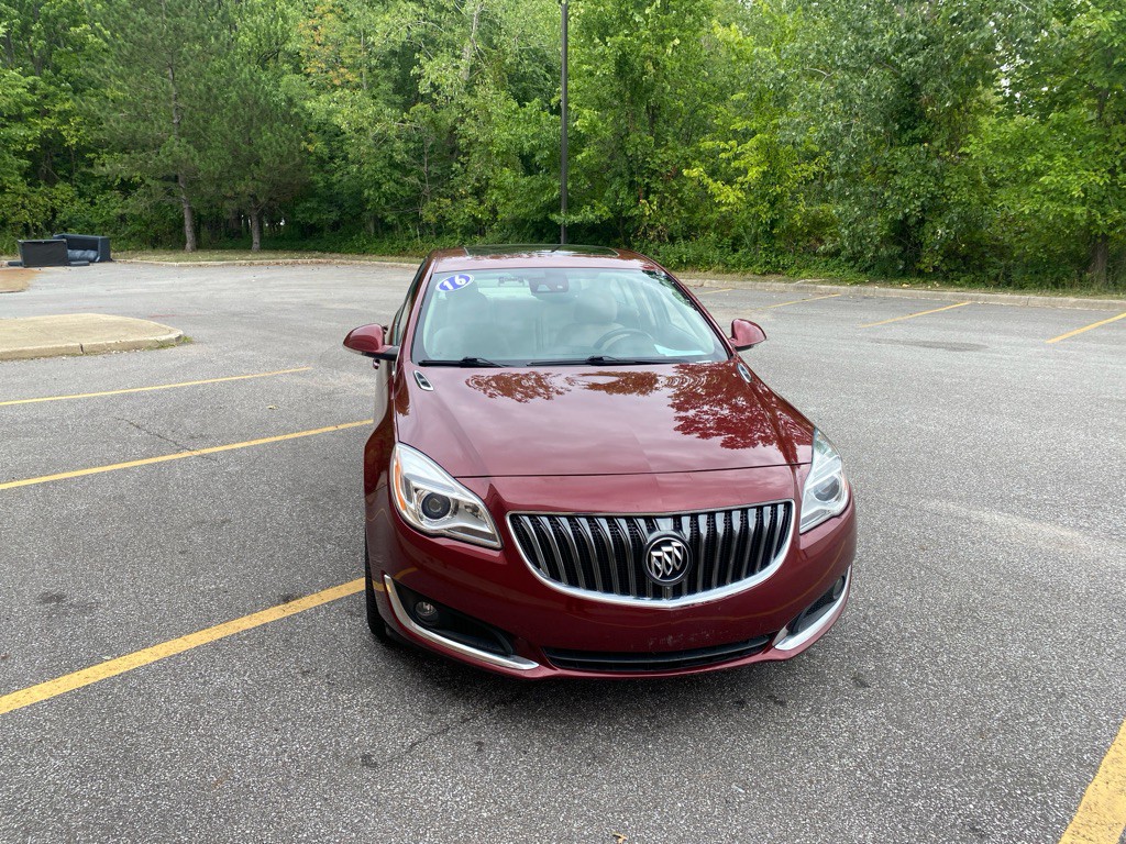 2016 Buick Regal Image 8
