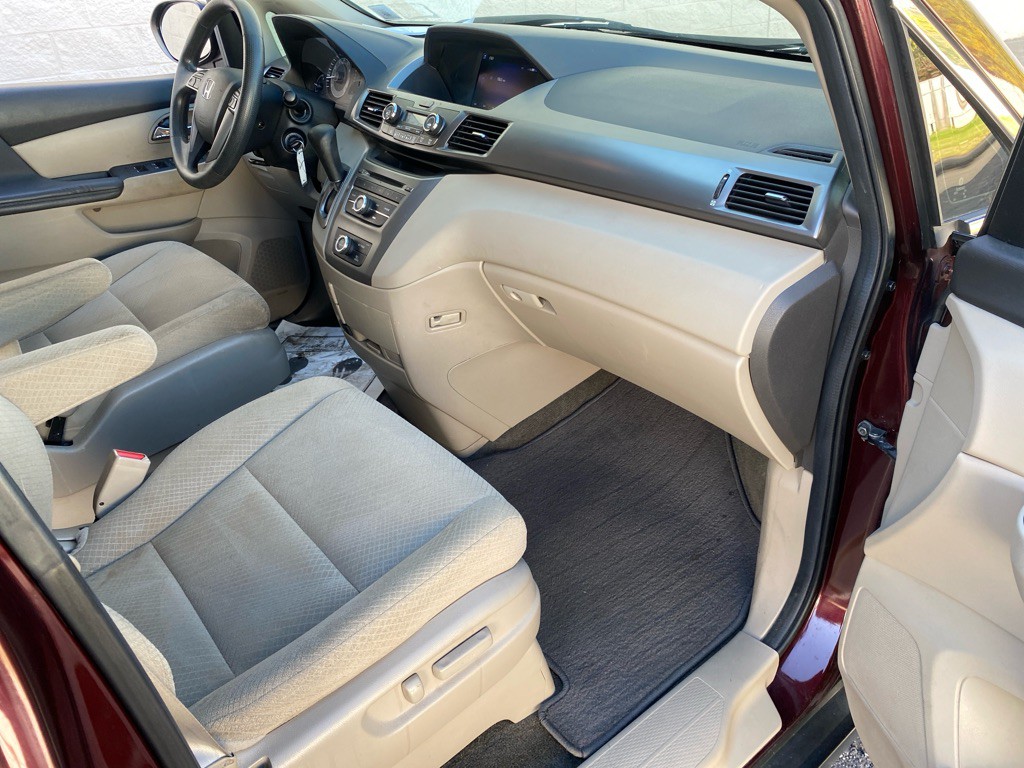 2014 Honda Odyssey Image 21