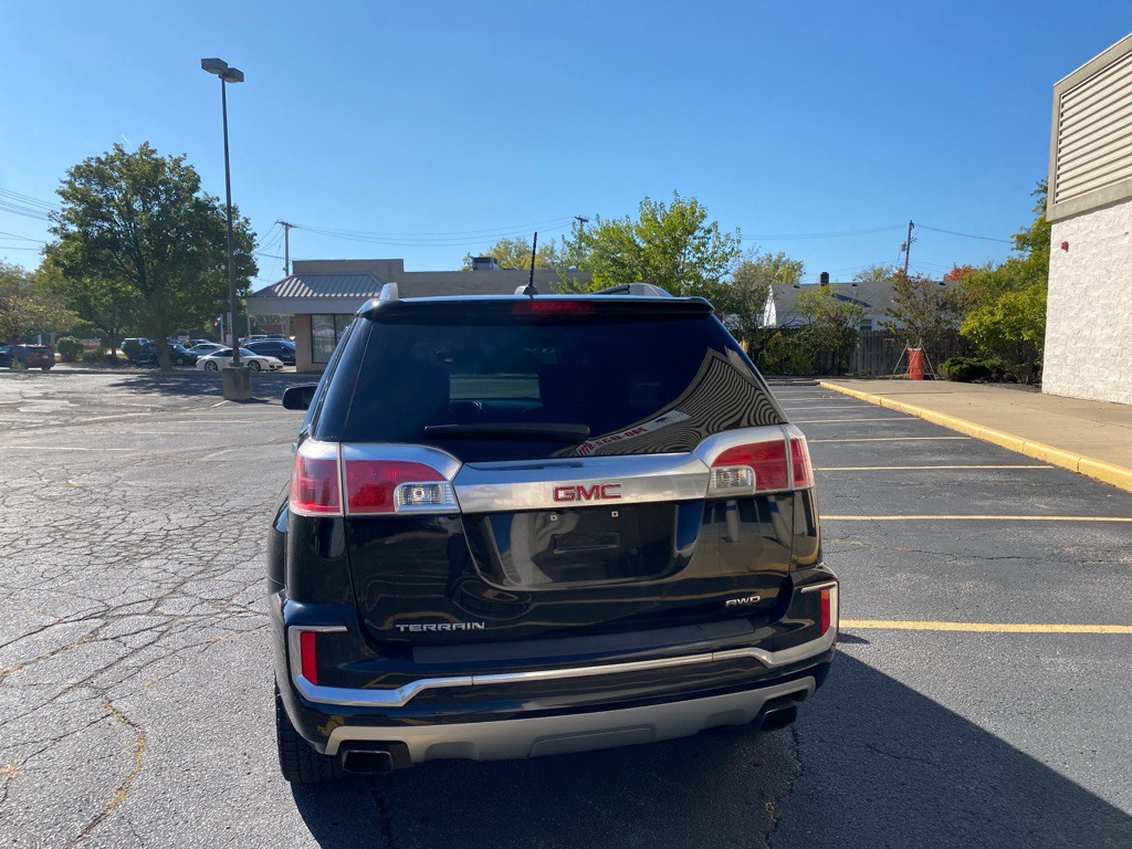 2017 GMC Terrain Image 4