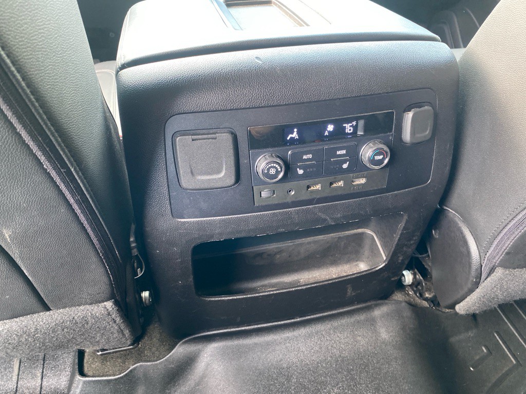 2018 GMC Yukon Image 21