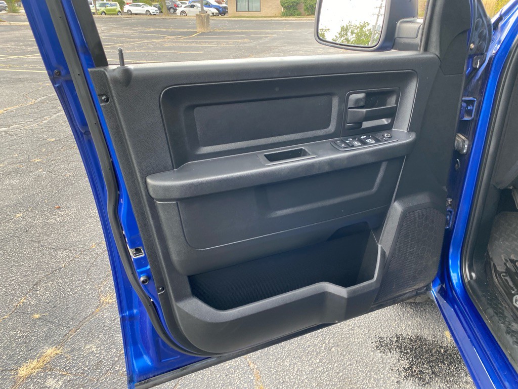 2017 RAM 1500 Image 10
