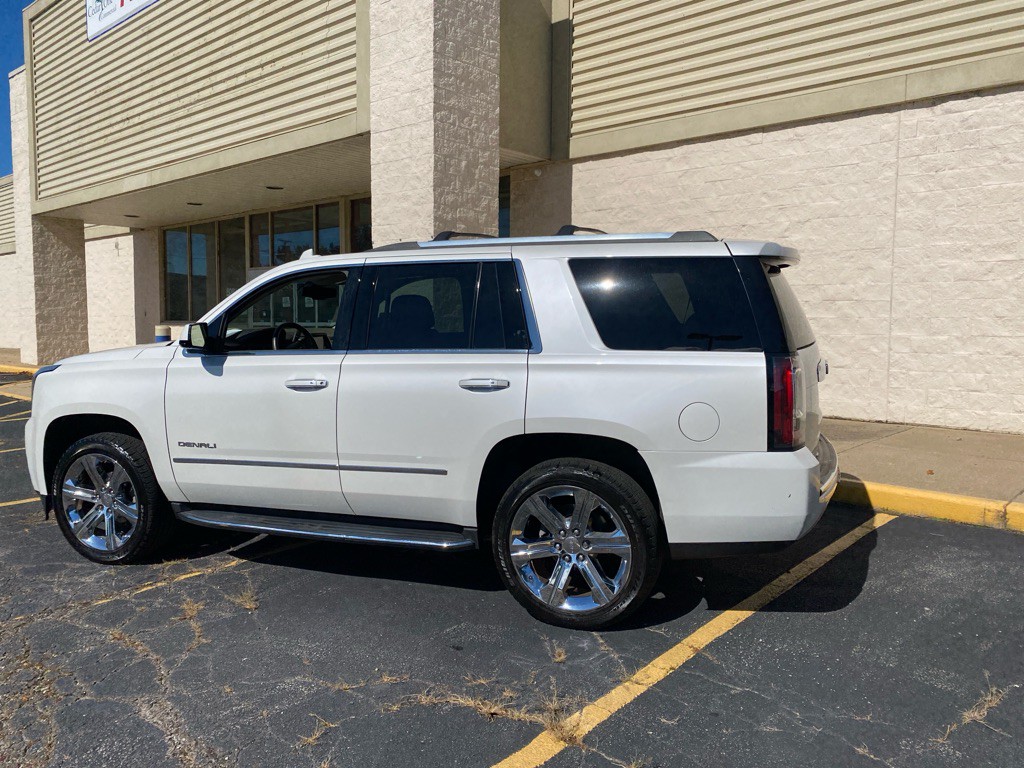 2017 GMC Yukon Image 3
