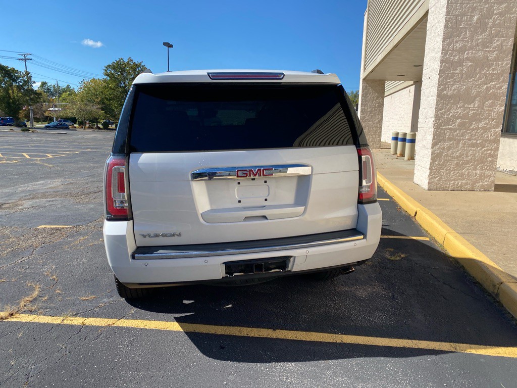 2017 GMC Yukon Image 4