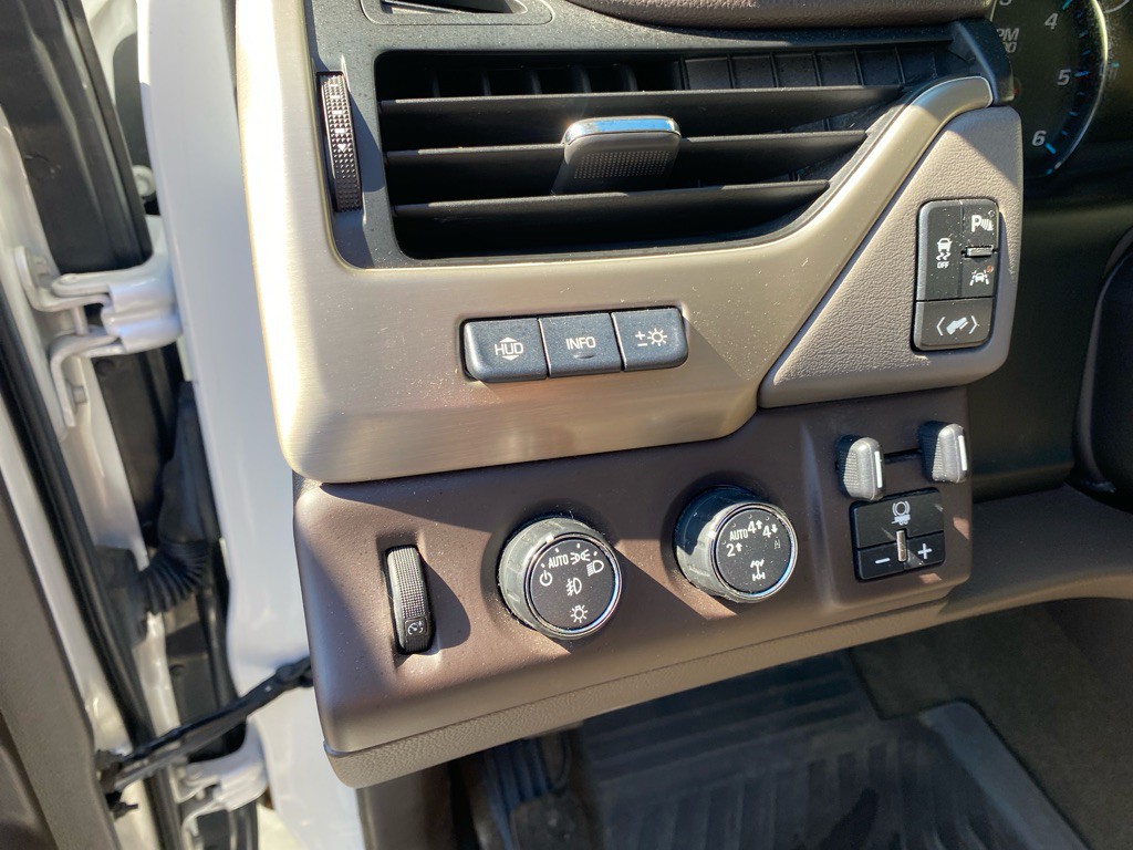 2017 GMC Yukon Image 11