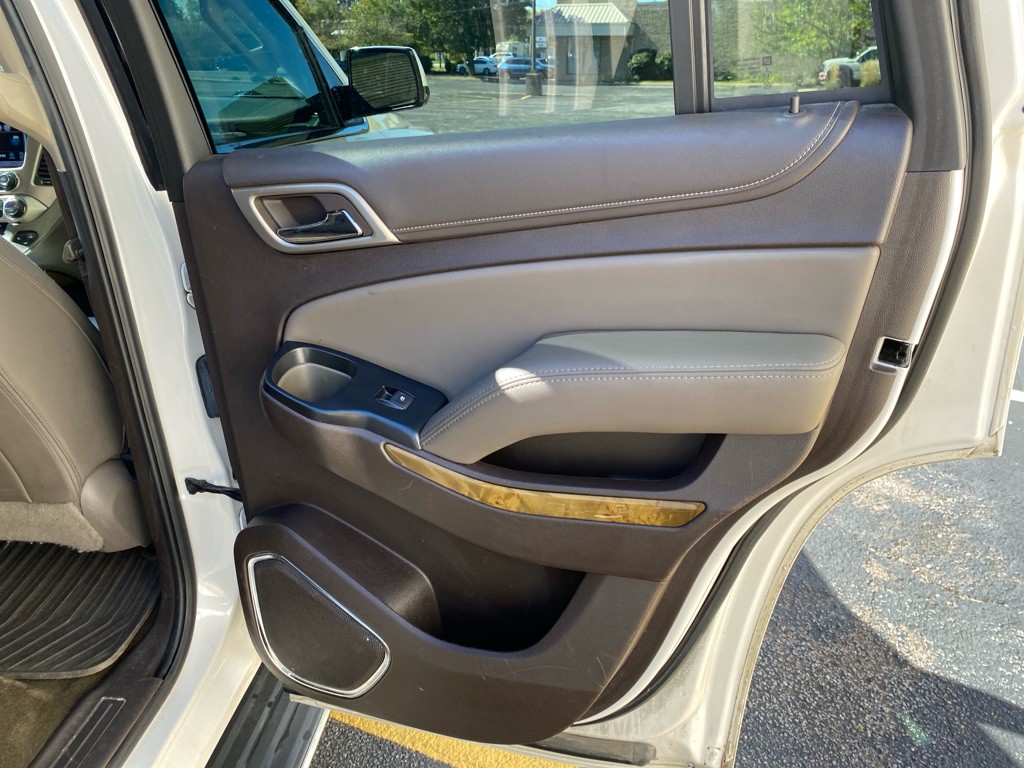 2017 GMC Yukon Image 28