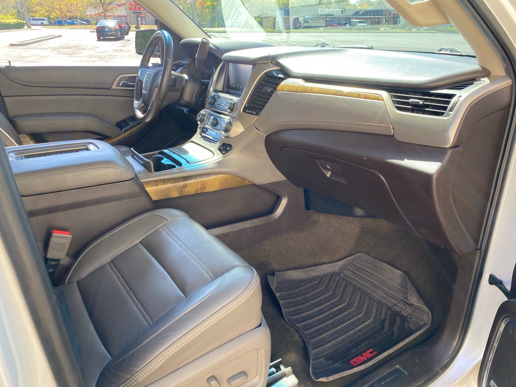2017 GMC Yukon Image 29