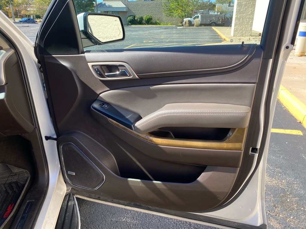2017 GMC Yukon Image 30