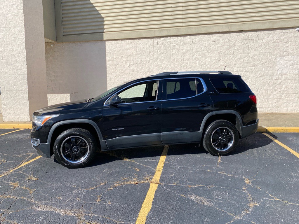 2019 GMC Acadia Image 2