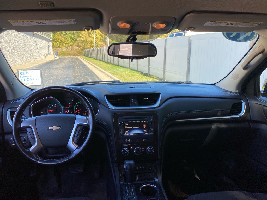 2017 Chevrolet Traverse Image 15