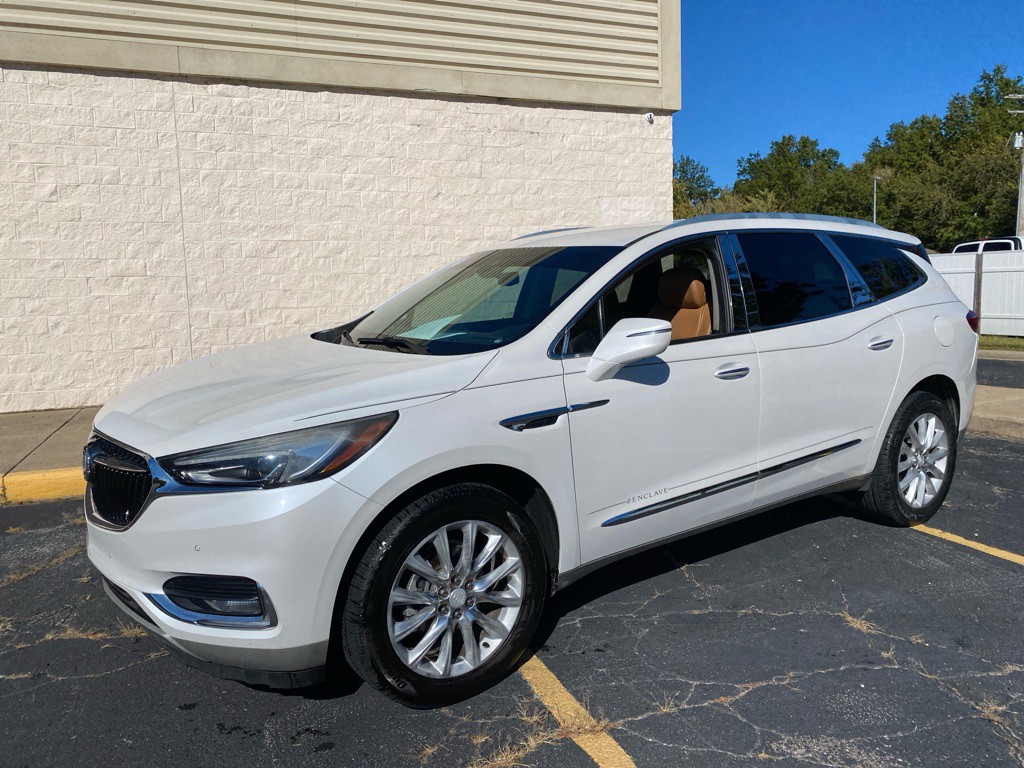 2018 Buick Enclave Image 1