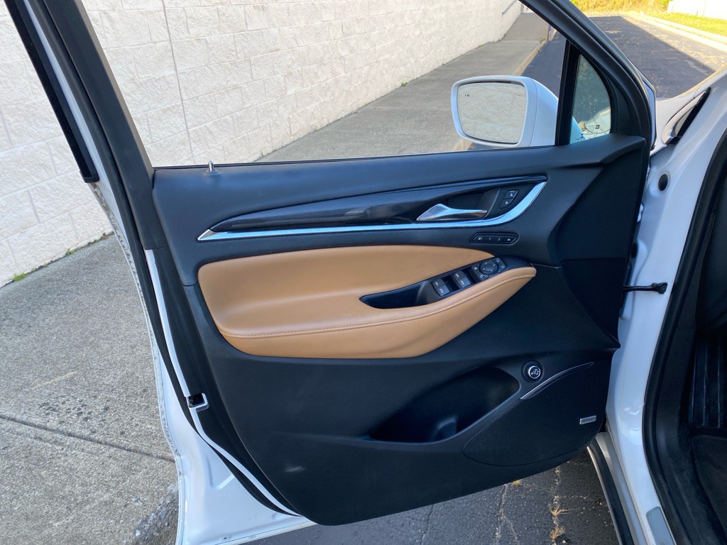 2018 Buick Enclave Image 10