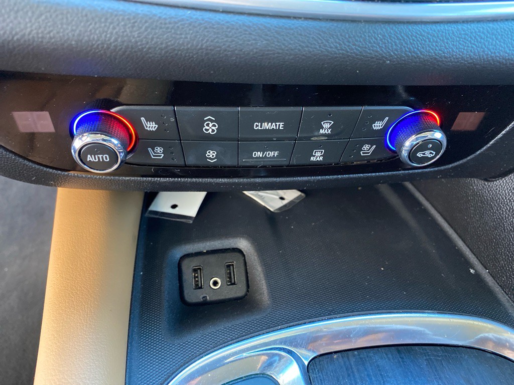 2018 Buick Enclave Image 16