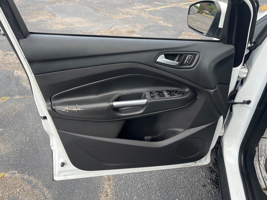 2018 Ford Escape Image 9