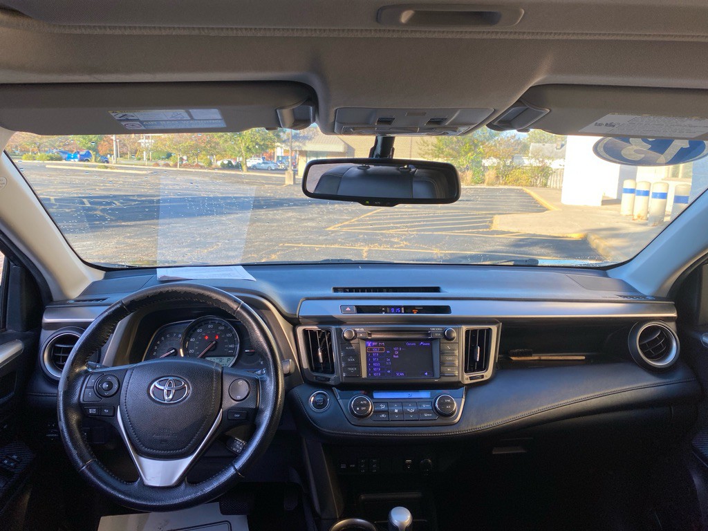 2013 Toyota Rav4 Image 18