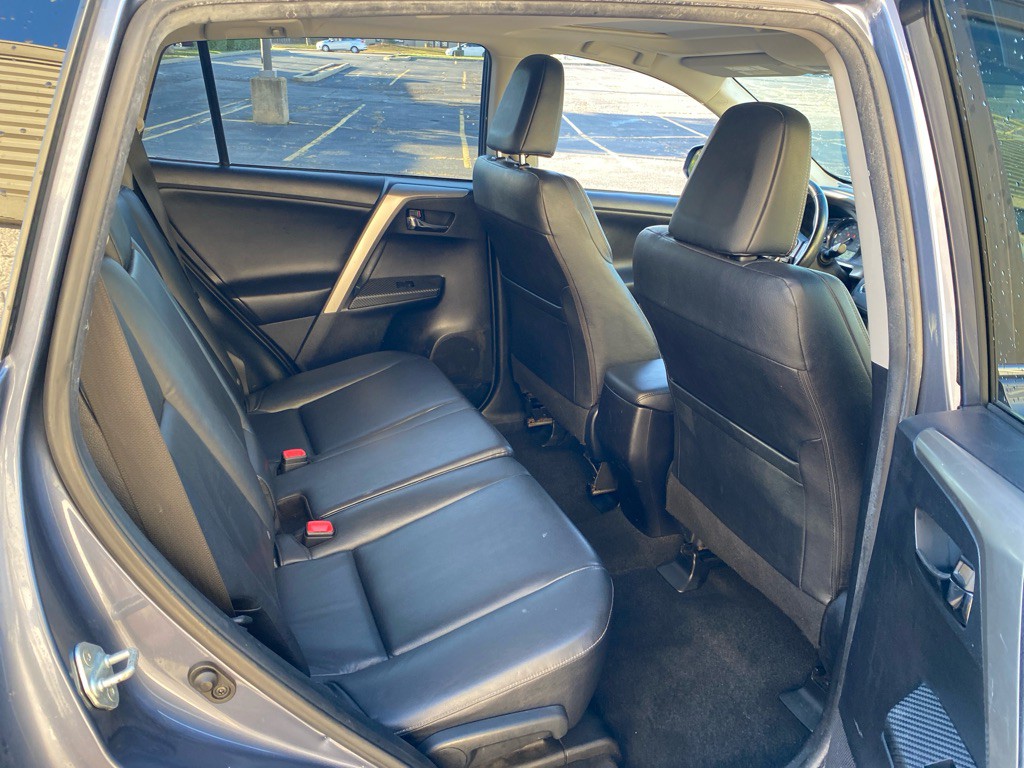 2013 Toyota Rav4 Image 21