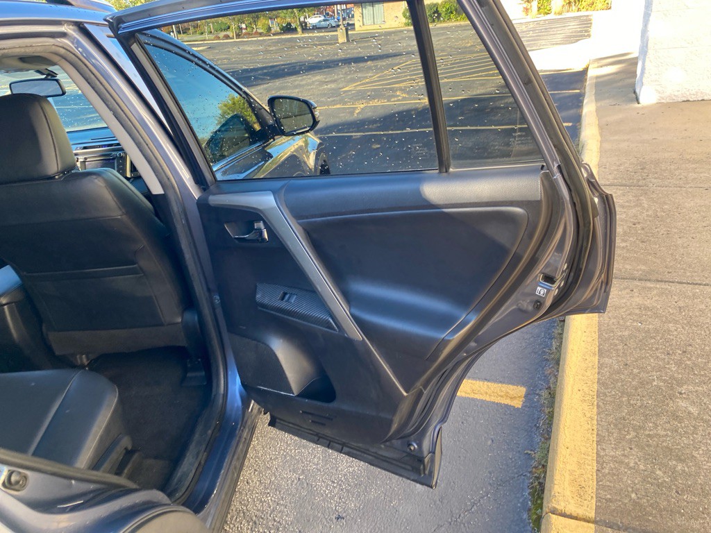 2013 Toyota Rav4 Image 22