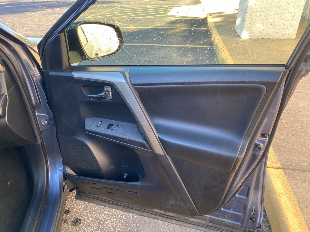 2013 Toyota Rav4 Image 24