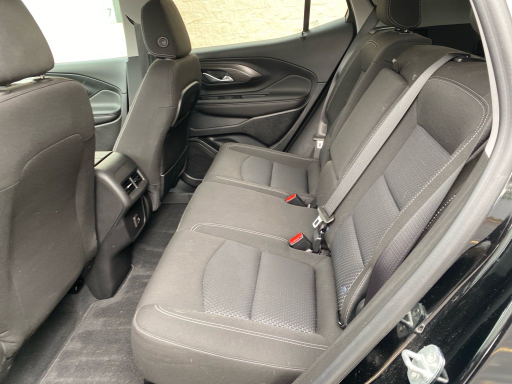2023 GMC Terrain Image 18