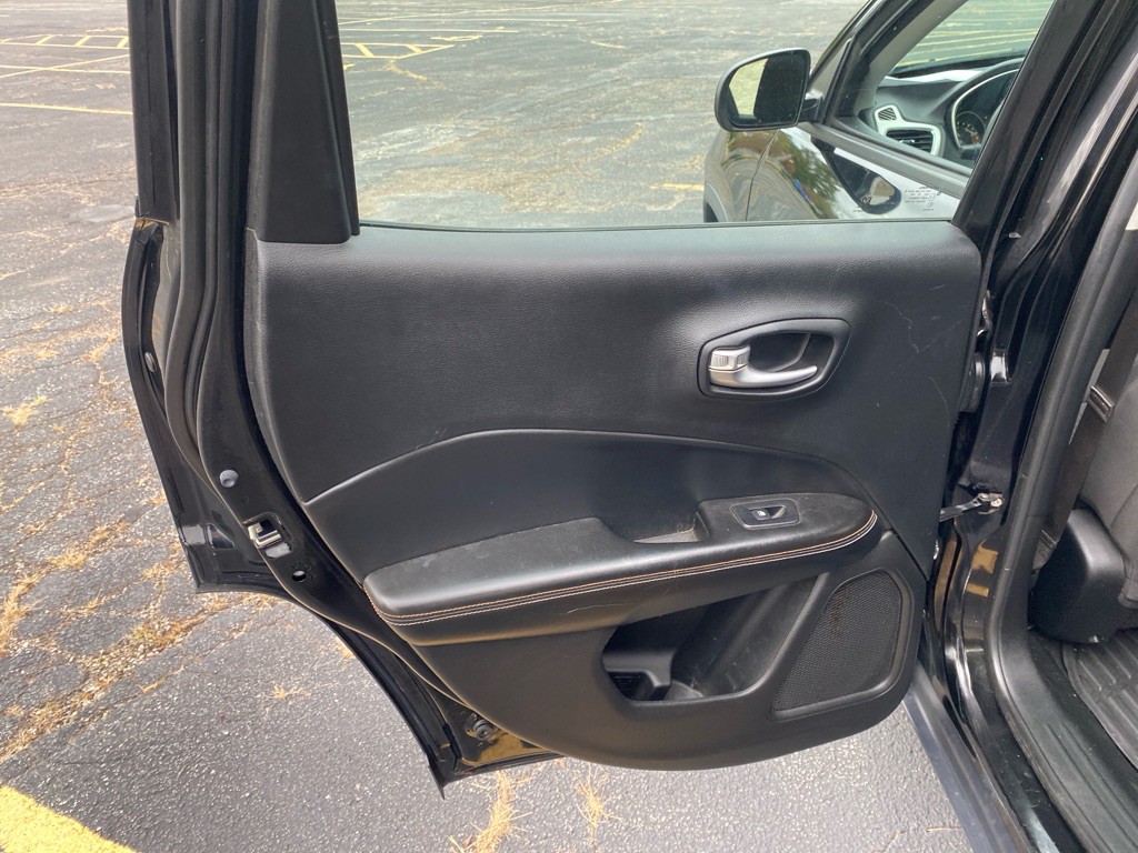 2018 Jeep Compass Image 18
