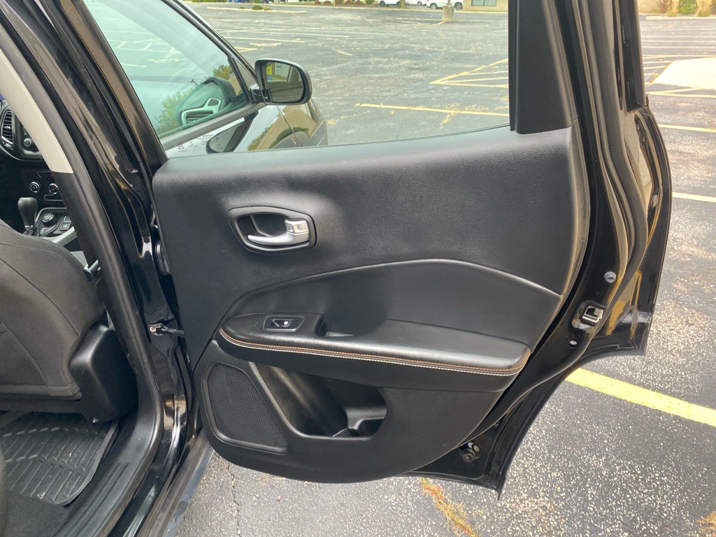 2018 Jeep Compass Image 21
