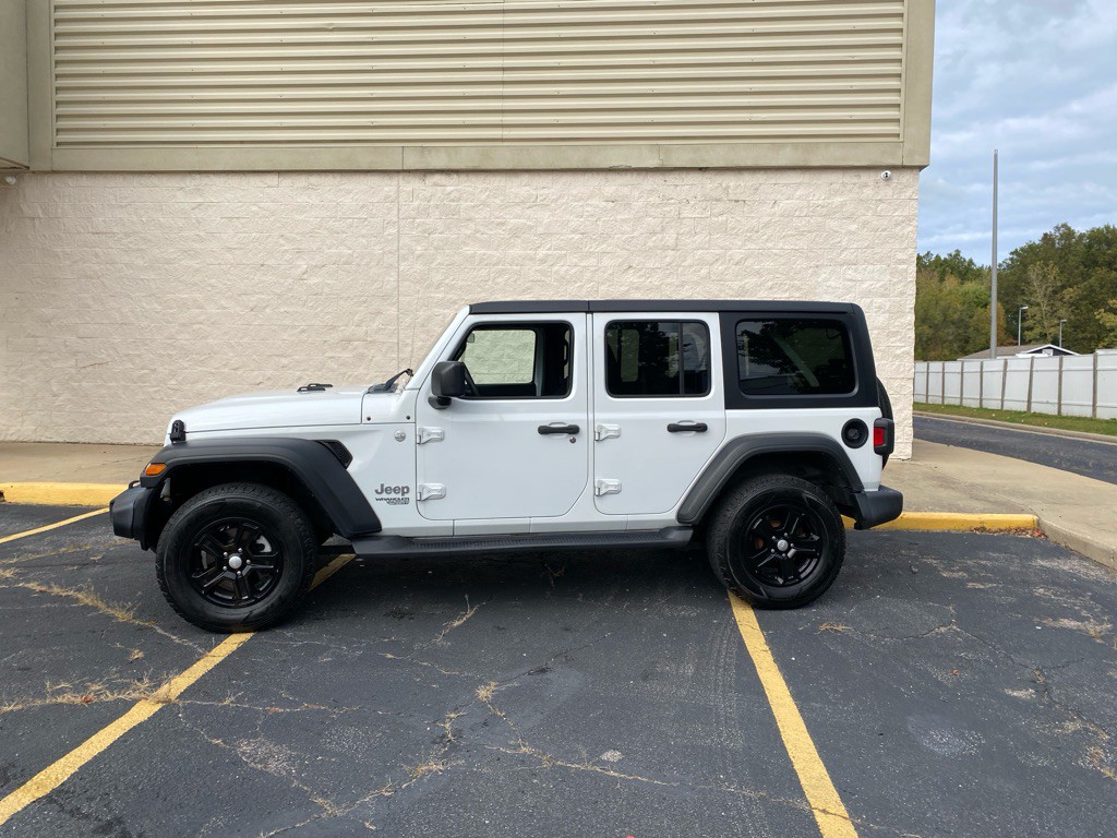2019 Jeep Wrangler Unlimited Image 2