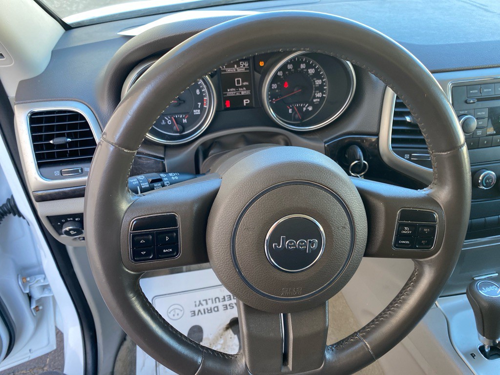 2013 Jeep Grand Cherokee Image 11