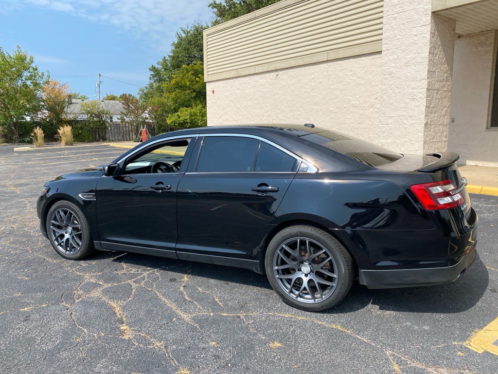 2018 Ford Taurus Image 3