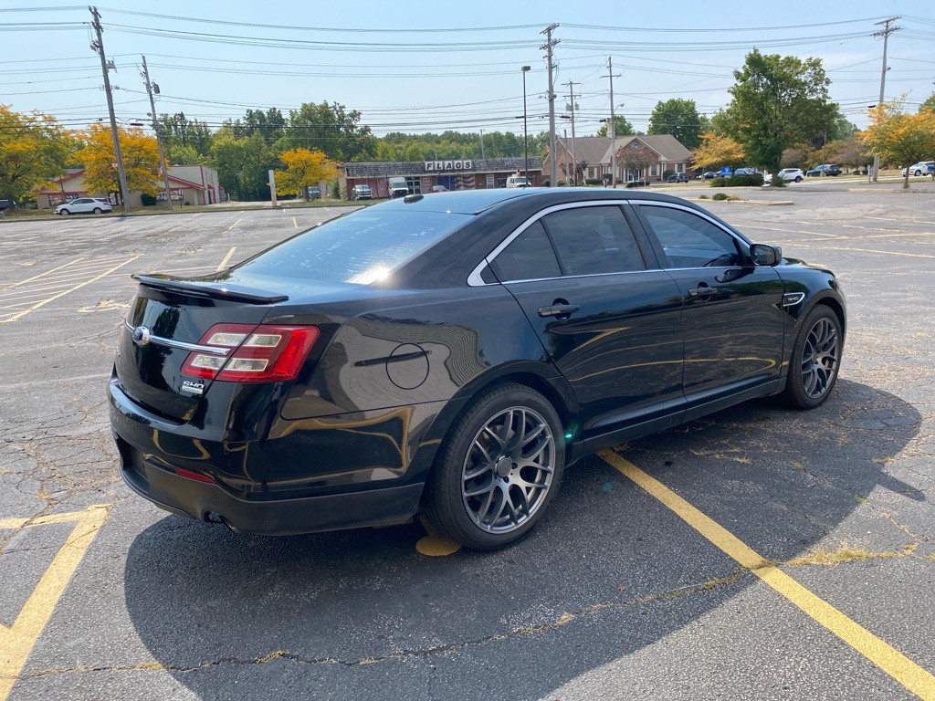 2018 Ford Taurus Image 5