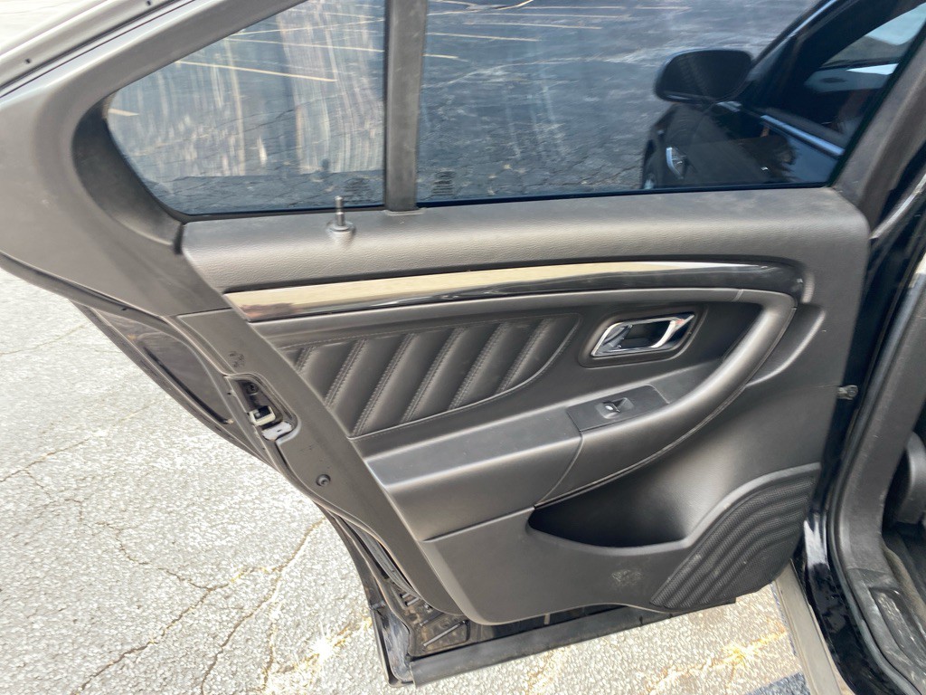 2018 Ford Taurus Image 20