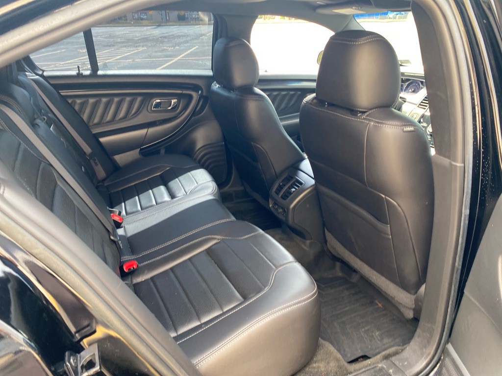 2018 Ford Taurus Image 22