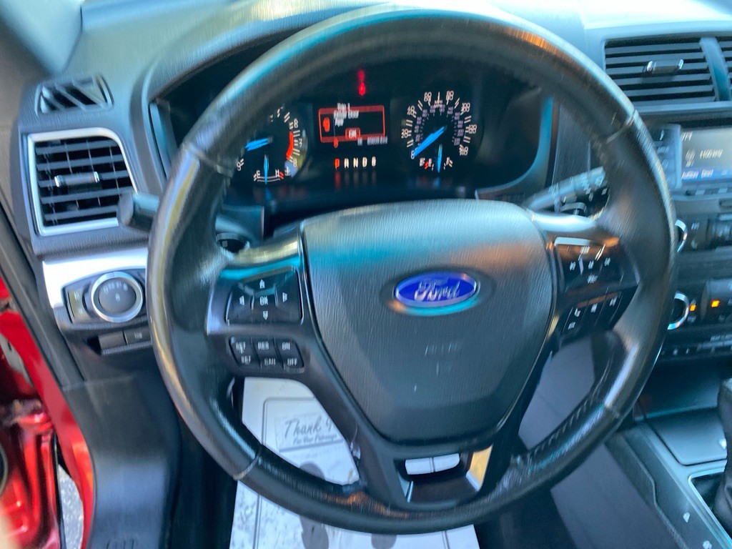2016 Ford Explorer Image 11