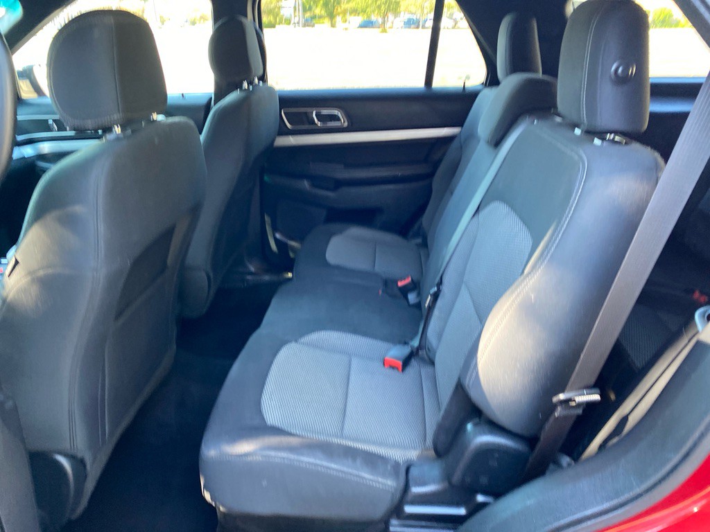 2016 Ford Explorer Image 17