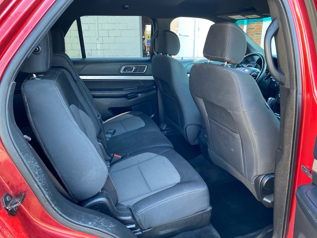 2016 Ford Explorer Image 21