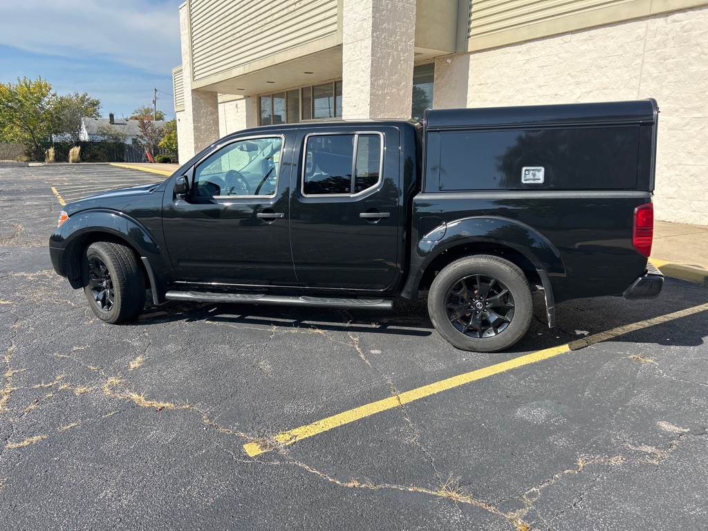 2021 Nissan Frontier Image 3