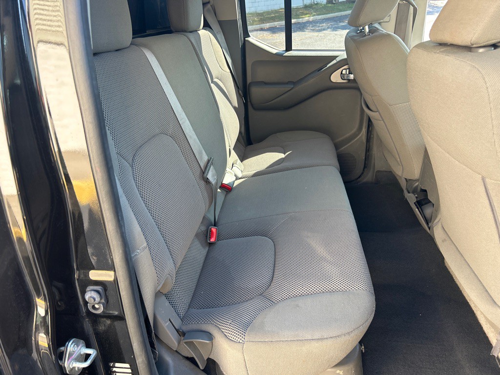 2021 Nissan Frontier Image 27
