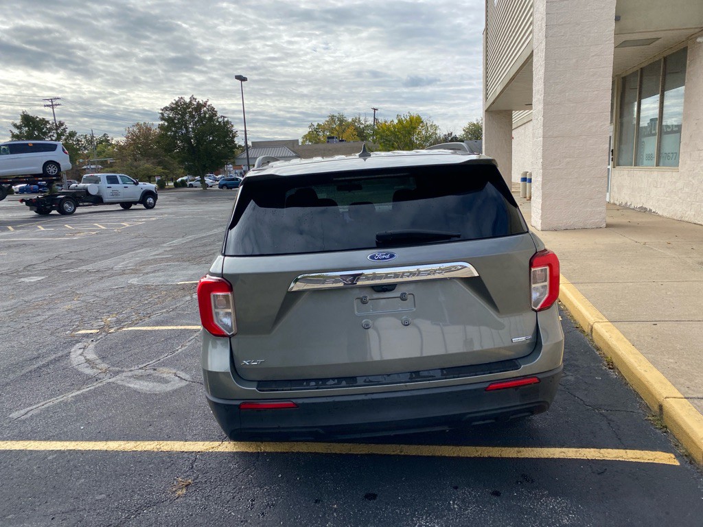 2020 Ford Explorer Image 4