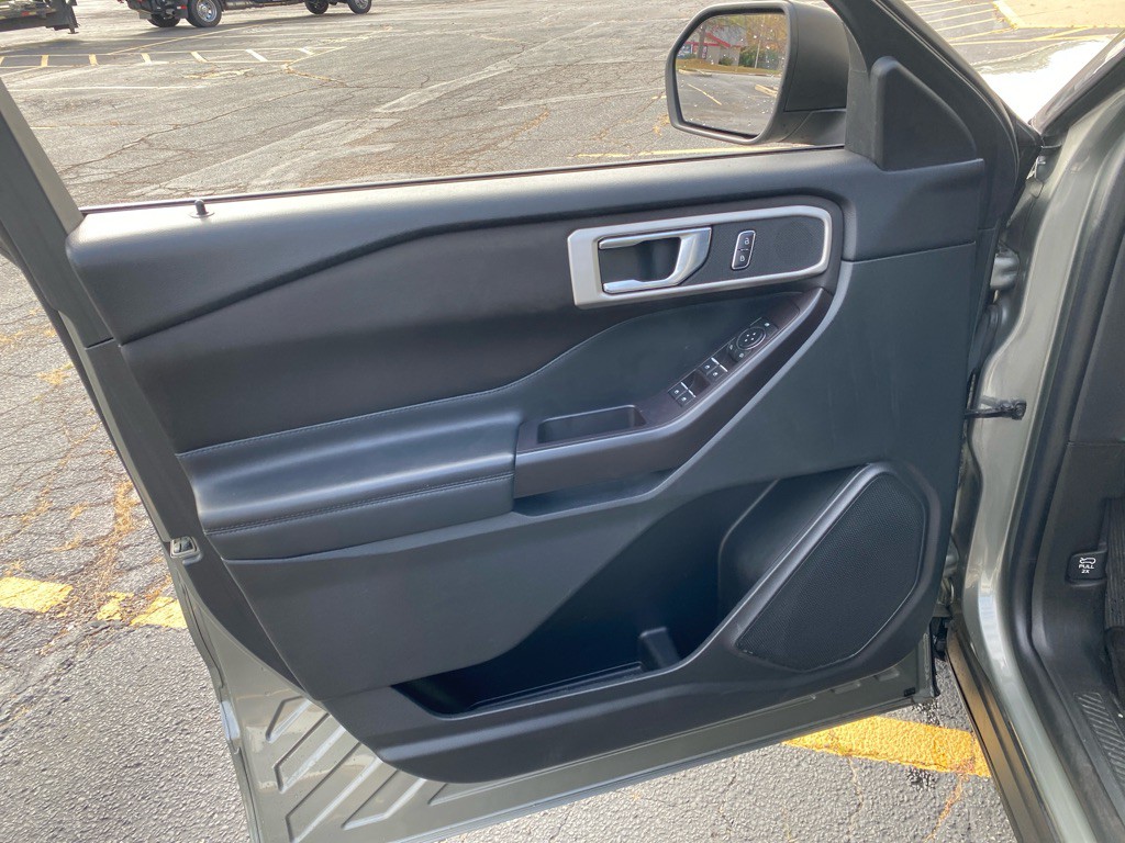 2020 Ford Explorer Image 10