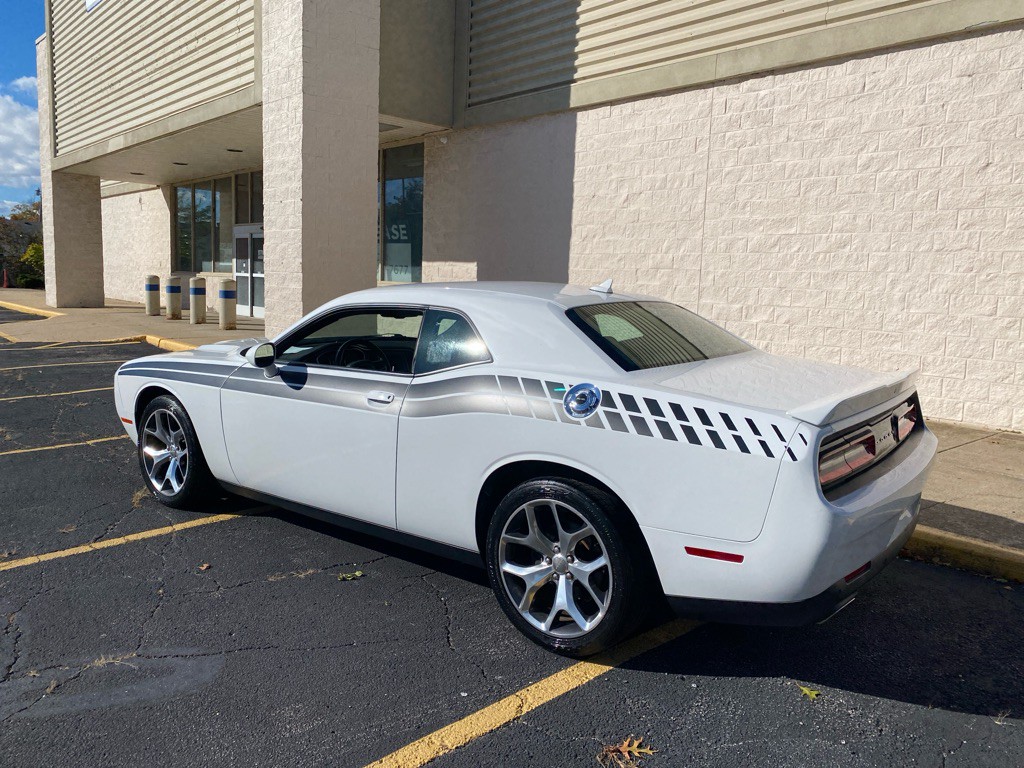 2016 Dodge Challenger Image 3