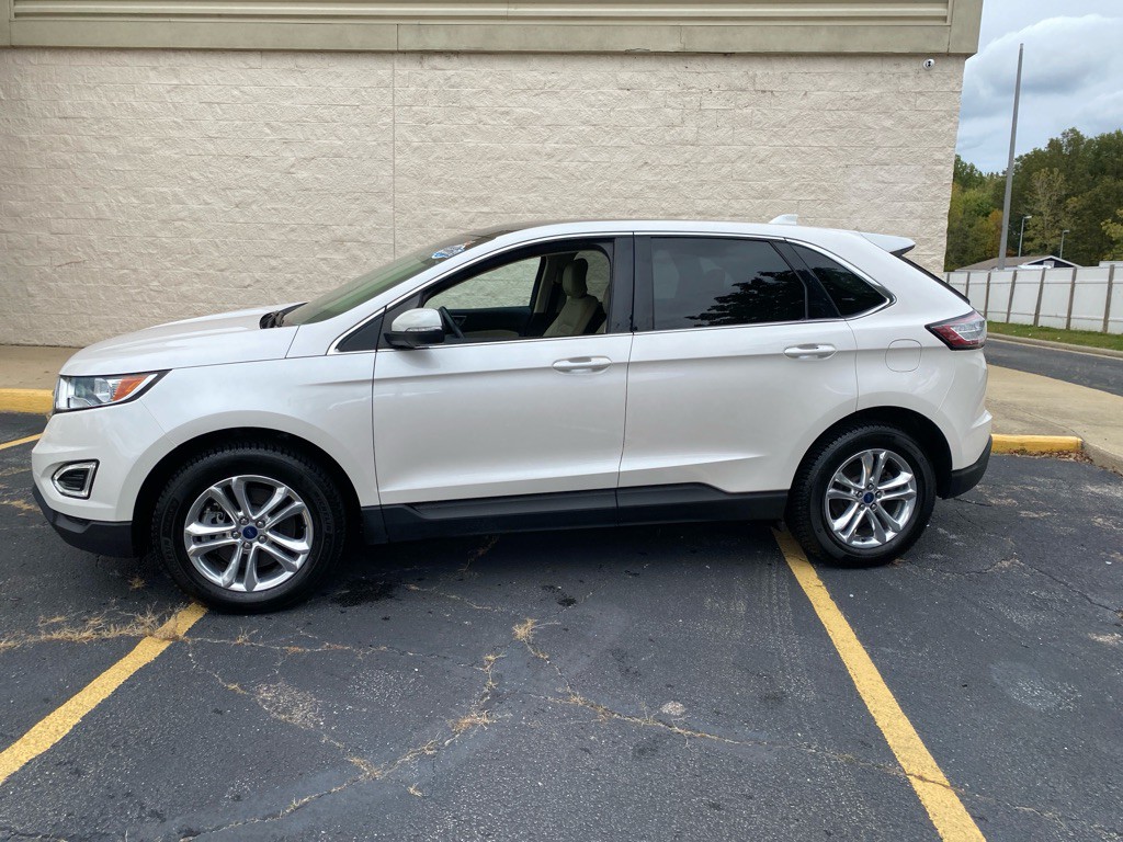 2016 Ford Edge Image 2