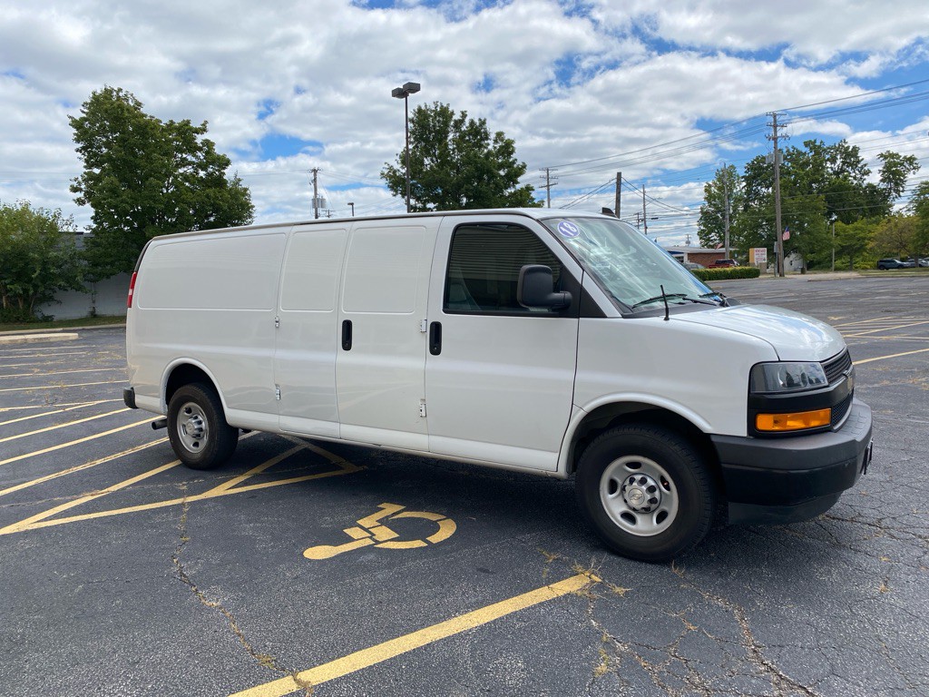 2018 Chevrolet Express Image 7