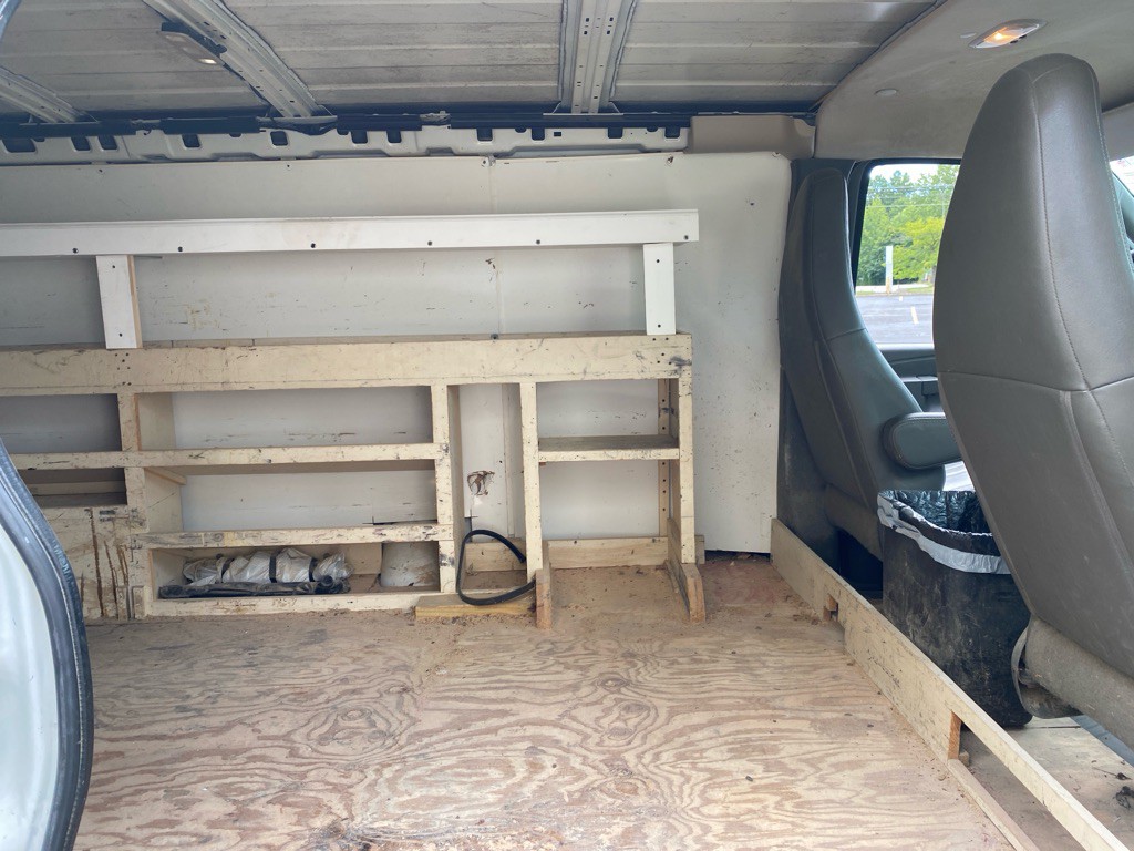 2018 Chevrolet Express Image 18