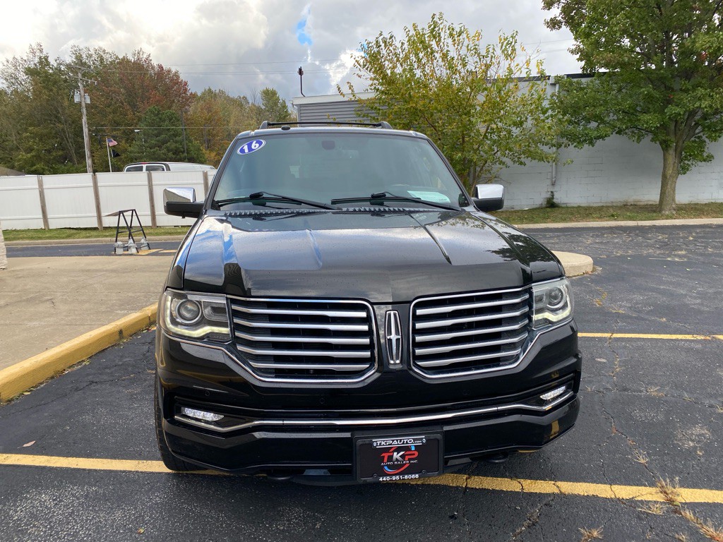 2016 Lincoln Navigator Image 8