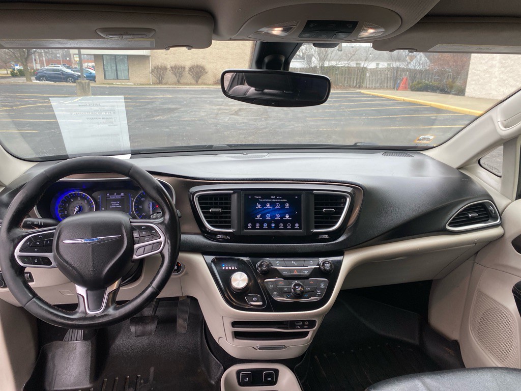 2019 Chrysler Pacifica Image 20